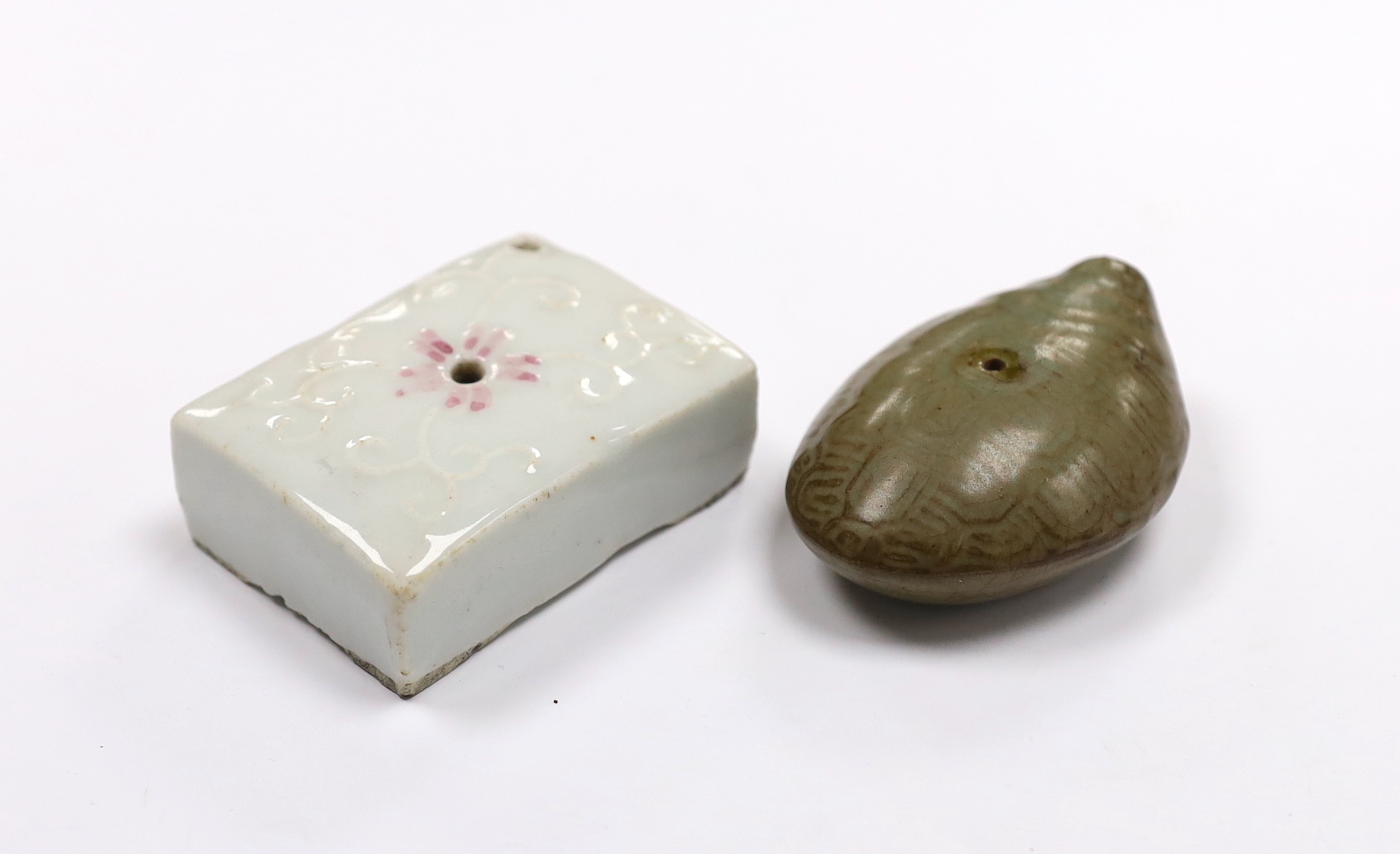 Two Korean ceramic water droppers, 19th century